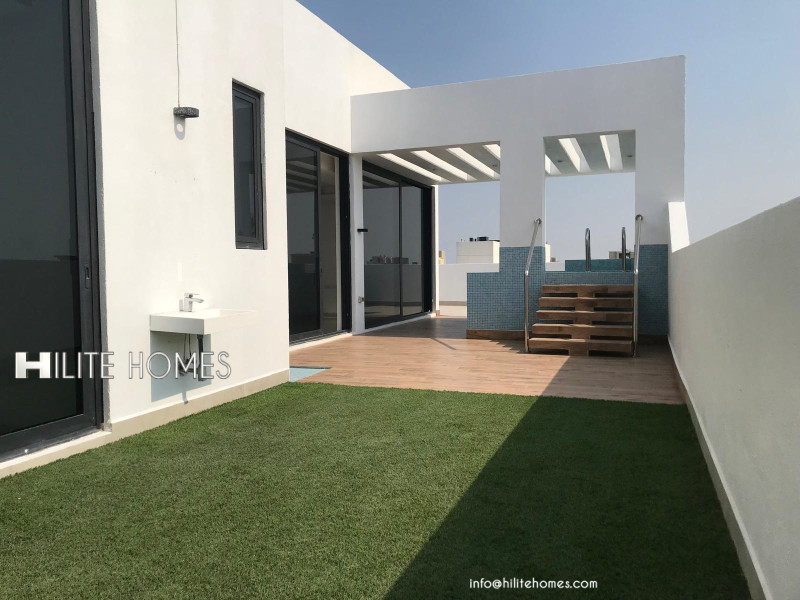 Picture of Penthouse apartment - Wikipedia